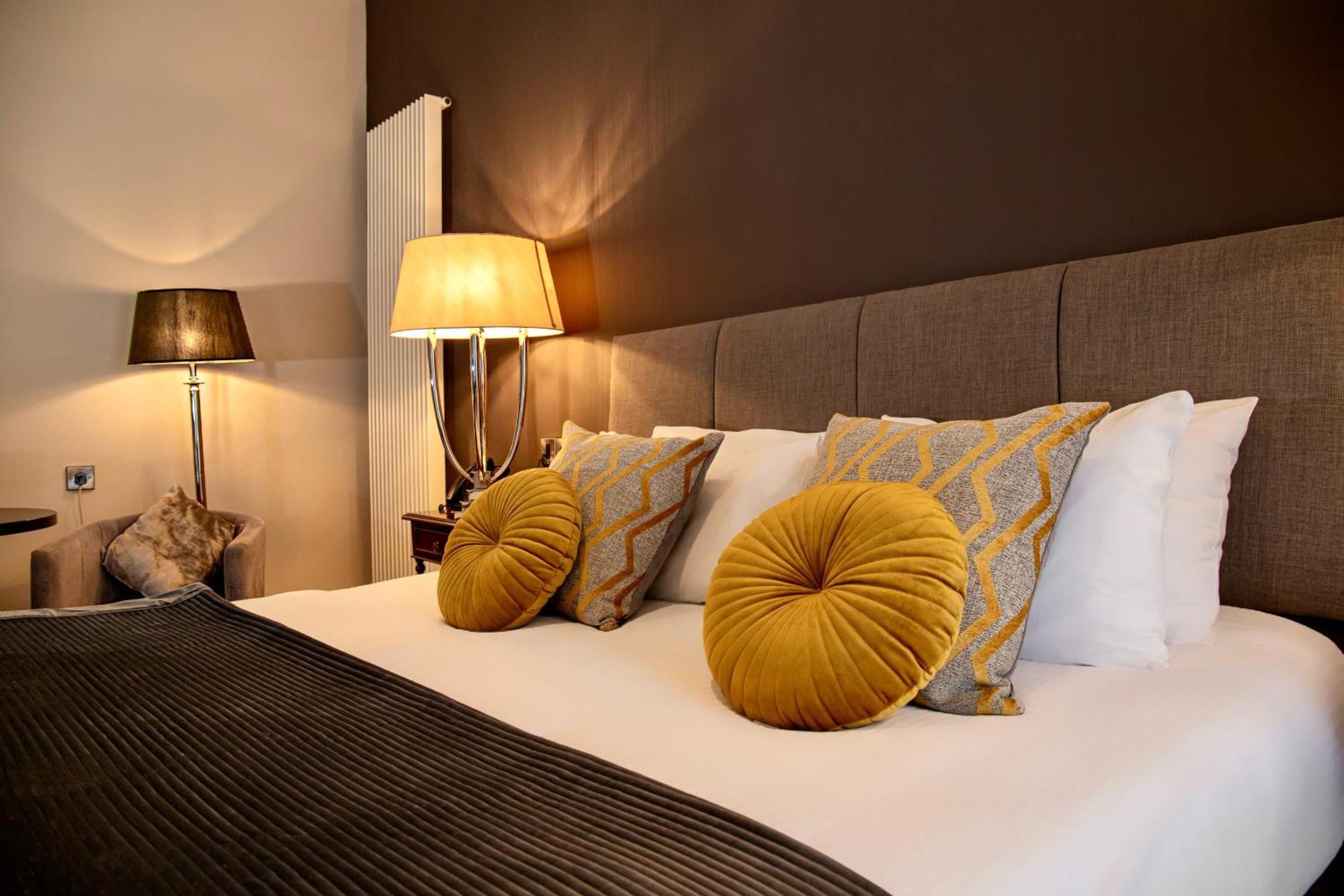 The Enniskillen Hotel And Motel ภายนอก รูปภาพ